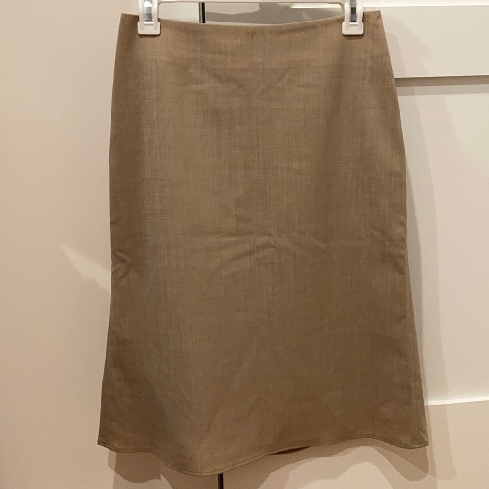 Banana Republic A Line Beige Skirt - Size 0